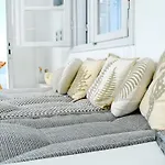 Archondoula Studios