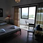 Kommeno Linga Longa Apartments With Sea View And Beach