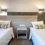 Camping Linaraki Apartments & Bungalows