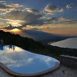 Dohos Boutique Hotel