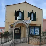 Skandalis Traditional Suites