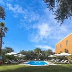 Ano Aparthotel