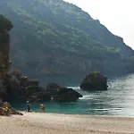 Lichnos Beach