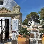 Aera Milos