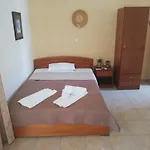 Sea Side Villa Economou