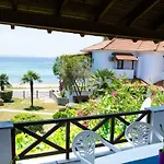 Alexger Beach Front Deluxe House