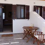 Firostefani Apartments