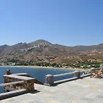 Studios Niovi Serifos