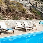 Myrtos View Apartments