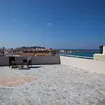 Eleonora Hotel