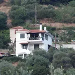 Lenti Street House