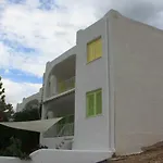 Villla Giallo