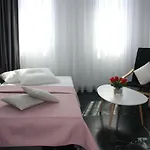 Old Town Apartment With Sea View