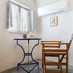 Andreas Cultural Cave House In Imerovigli, Santorini