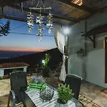 Lenti Street House