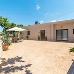 Amarantos House