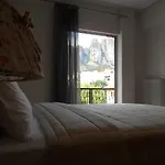 Meteora Deluxe Apartment / Amazing View
