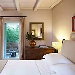 Villa Ioli- Beachfront Luxury Residence