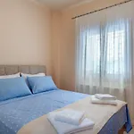 Katerina\'S Cozy Mountain View Apartment