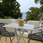 Apartment With Sea View And Balcony 60M From Beach