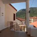 Karinia Home