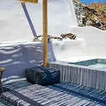 Echo Caves Suites