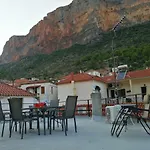 Matina\'S Agora Apartment With Terrace
