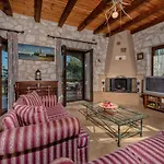 Orfeas Villa