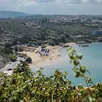 Villa Emilia Front Sea