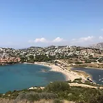 Renovated Apt Close To Beach Wifi Ac