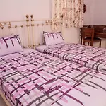 Plagia\'S Sunset Apartments