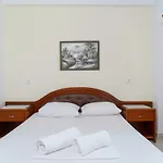 Pension Lakis