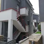Mge Luxury House With Pool