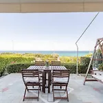 Gigi Seaside Villa