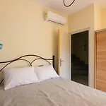 Lilas Traditional Maisonette