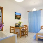 Yiannis Apartments