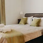 Best House, Nirvana Ii, Patra