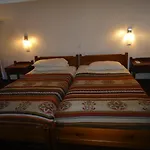 Captain\'S Suites