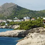 Kavos Bay Seafront Hotel