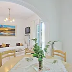 Beach Villa Oneiro