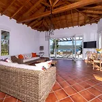 Villa Pirgadikia