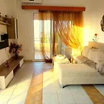 Cozy Apartment In Paradisi