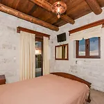 Ariadni Apartments