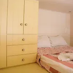 Kleio House