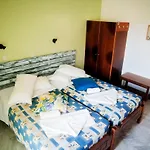 Yiannis Apartments