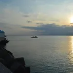 Ammos Luxury Suites