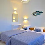 Dioni Lux Inn