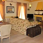 Oliviero Villas