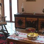 Sophia\'S Stone House
