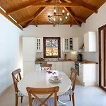 Arodo Seaside Villas | Villa Penelope